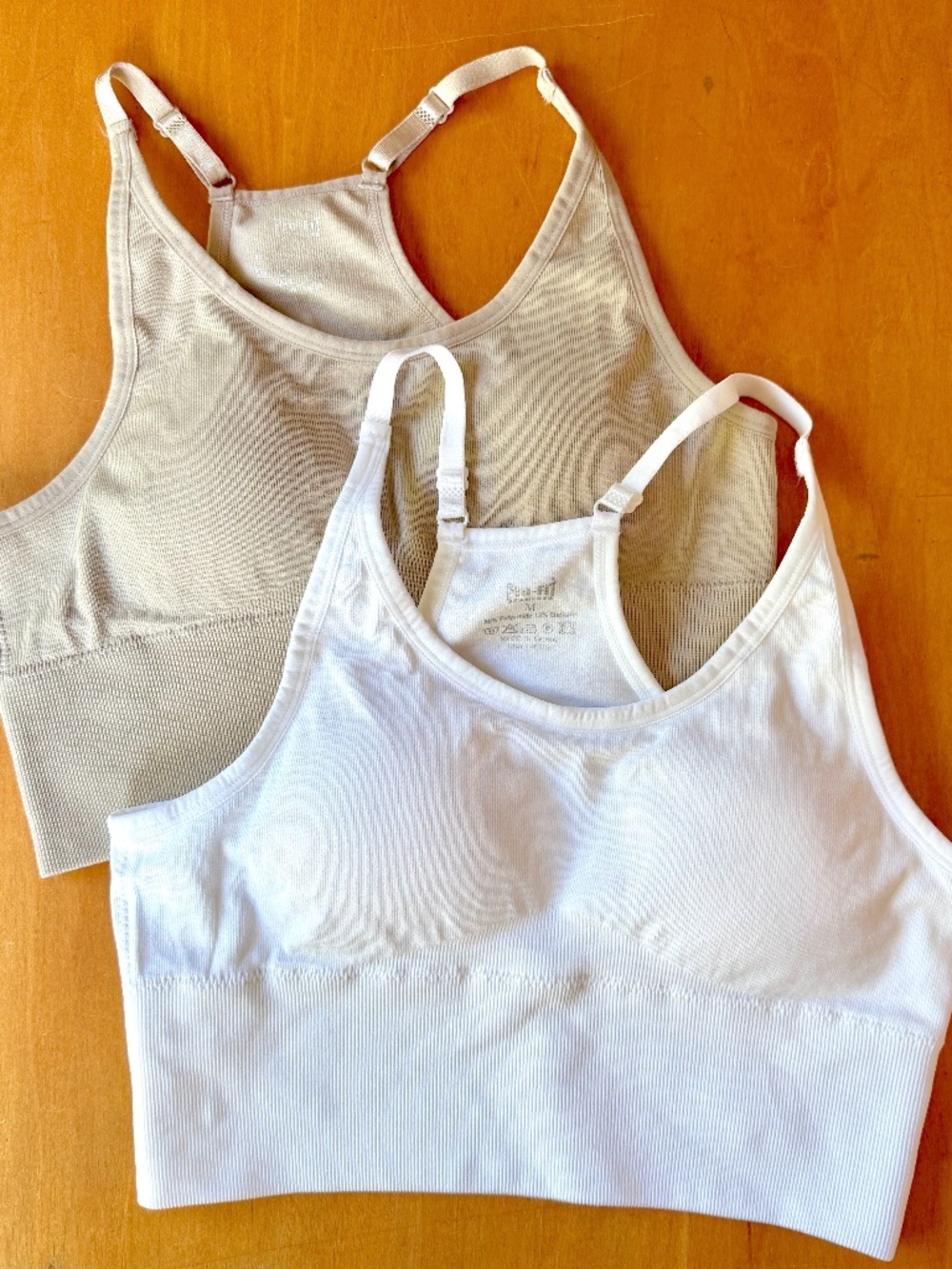Set of 2 PRO-FIT Seamless Bras, Size Medium